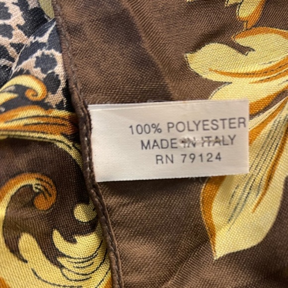 CLASSIC Scroll/Leopard Print Scarf Polyester 33” Square - Picture 6 of 6